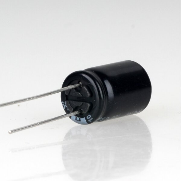 680uF 25V Elko Elektrolytkondensator Radial 105° 10x16mm Rastermaß 5mm
