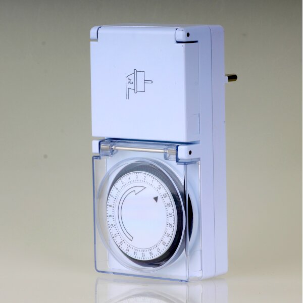 Elektromechanische Outdoor Steckdosen Zeitschaltuhr weiß mit 24 h-Tagesprogramm IP44