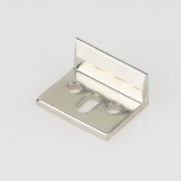 Häfele Schließwinkel für Möbelriegel 18 x 9 mm Messing vernickelt