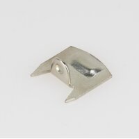 Häfele Schließwinkel mit Wulst und Einschlagzacken 20,5 x 17 mm Stahl vernickelt